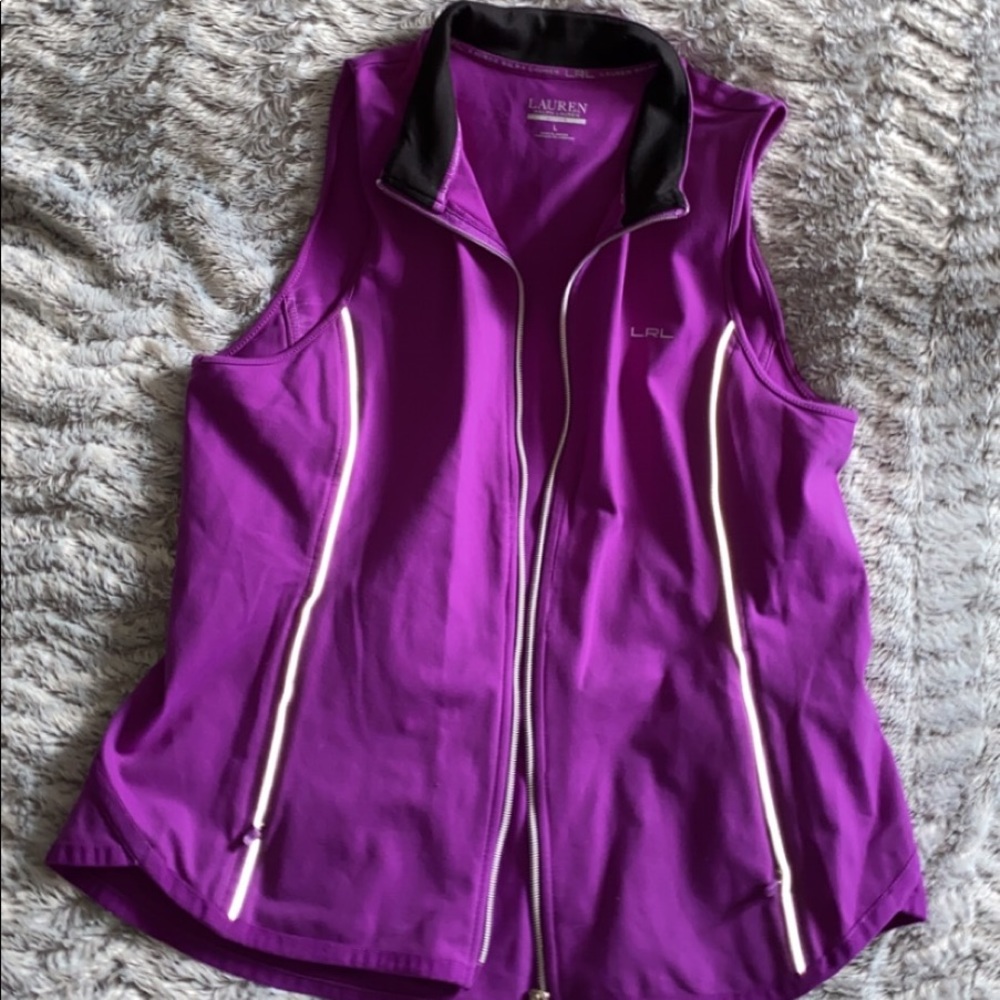 Active wear vest